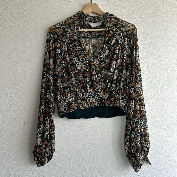 Free People Green All Dolled Up Floral Cropped Long Sleeve Blouse Sz. S - Picture 10 of 12